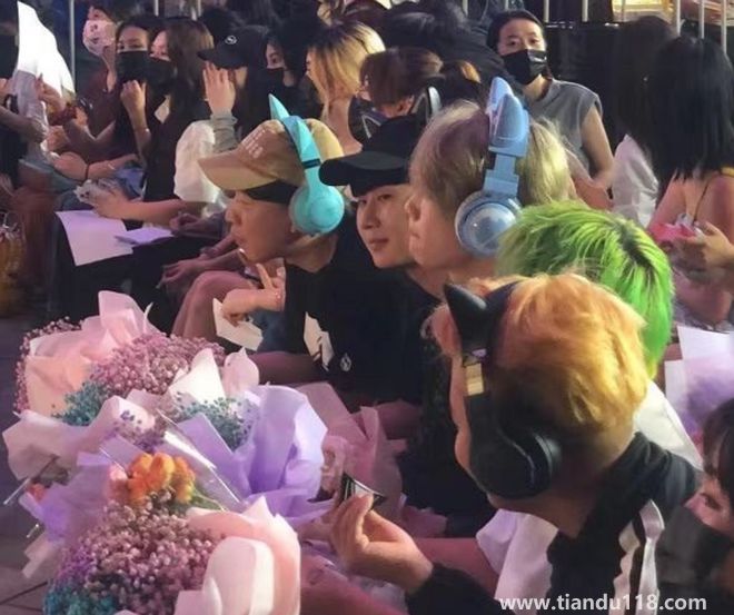 山寨男團錄制惹爭議 楊迪劉維道歉（稱硬實力才是有價值）(圖2)