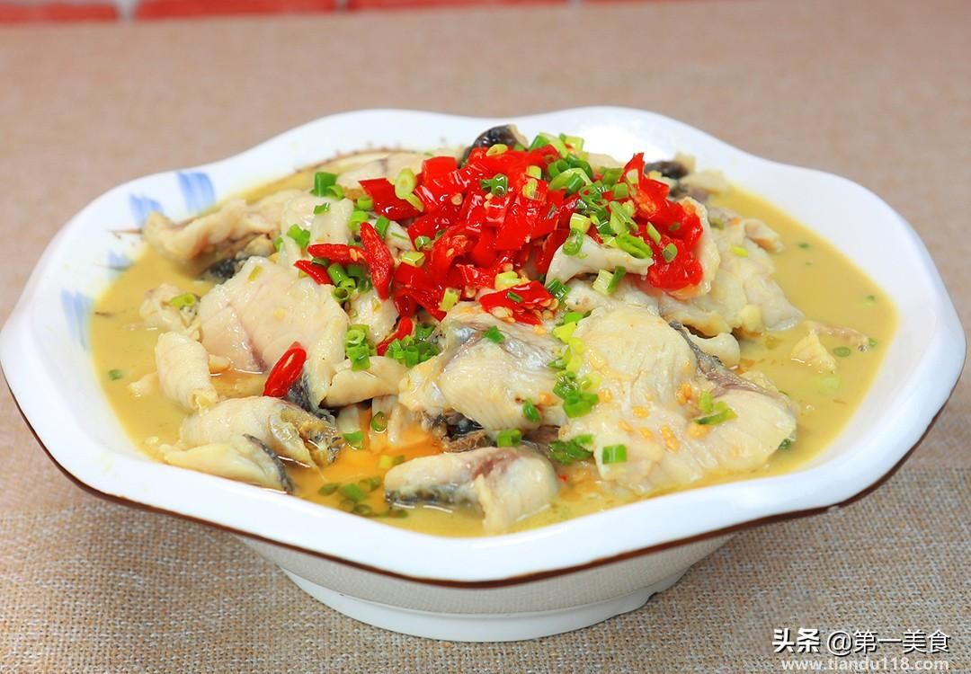 家常酸菜魚的做法（家常酸菜魚怎么做）