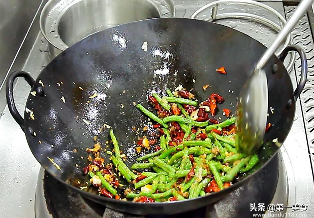 干煸四季豆的做法（干煸四季豆怎么做）(圖7)