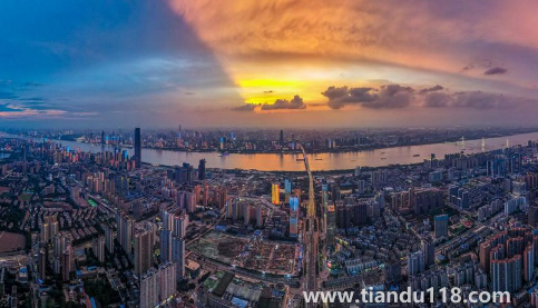 武漢21度冷嗎(武漢什么時(shí)候20多度)(圖1) 武漢21度冷嗎1