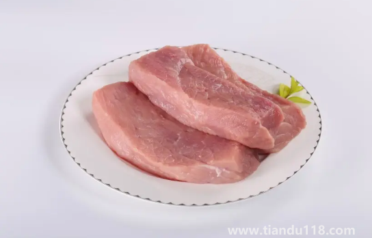 豬肉夜里發(fā)出藍光能吃嗎（豬肉怎么挑選）