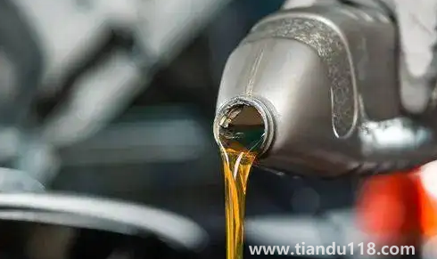 1萬(wàn)公里不換機(jī)油是不是會(huì)有悶響3