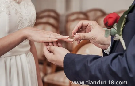 訂婚后多久可以領(lǐng)證1