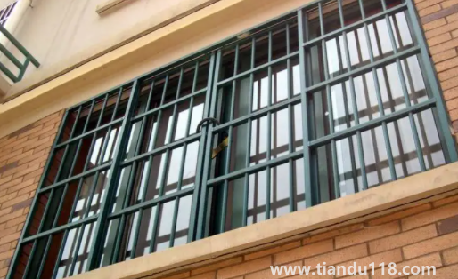 小高層要不要裝防盜窗2