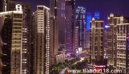 樓房鄰居門(mén)對(duì)門(mén)掛什么最好 2