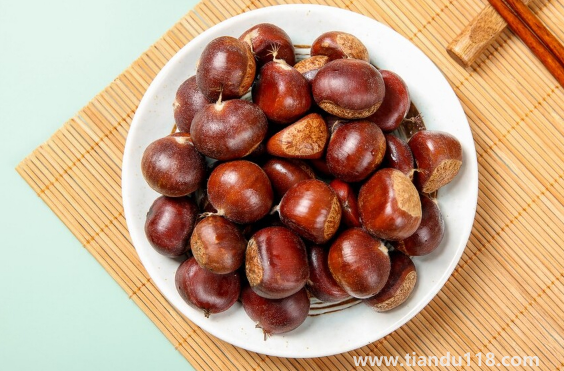 水煮板栗放糖還是放鹽好吃2