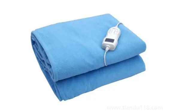 睡電熱毯可以裸睡嗎3
