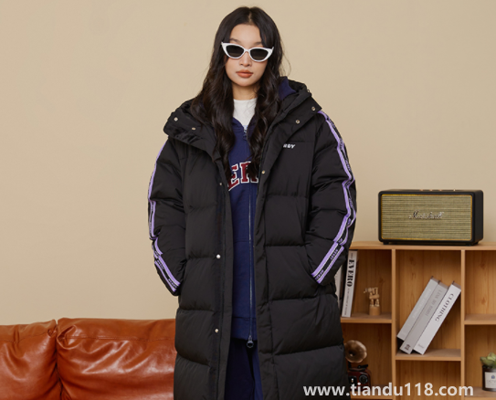鵝絨服是不是比鴨絨服?。ㄓ鸾q服鴨絨好還是鵝絨的好）