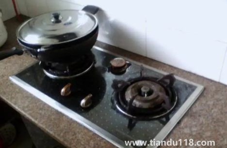 灶位朝西好不好1