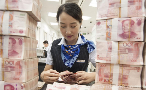 女人40歲多少存款才不慌（一個(gè)40多歲的離婚女人應(yīng)該有多少積蓄）