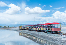 茶卡鹽湖小火車坐多長時(shí)間 茶卡鹽湖小火車坐可以坐多久