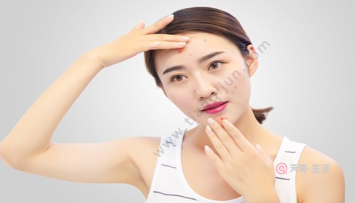 凍干粉的護(hù)膚效果有哪些 使用凍干粉的護(hù)膚步驟(圖3) 凍干粉的護(hù)膚效果有哪些