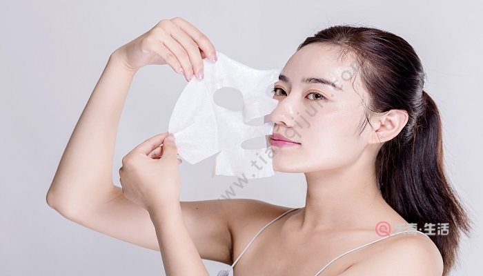 去角質(zhì)和敷面膜先做什么 敷完補水面膜后要做什么(圖4) 去角質(zhì)和敷面膜先做什么