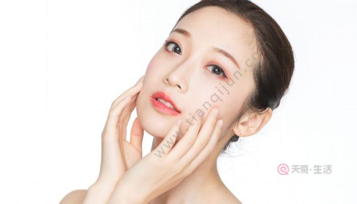 百雀羚護(hù)膚品的護(hù)膚效果有哪些 百雀羚護(hù)膚品有什么作用(圖4) 百雀羚護(hù)膚品的護(hù)膚效果有哪些